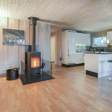 3 Bedroom Lovely In 度假居 Spottrup