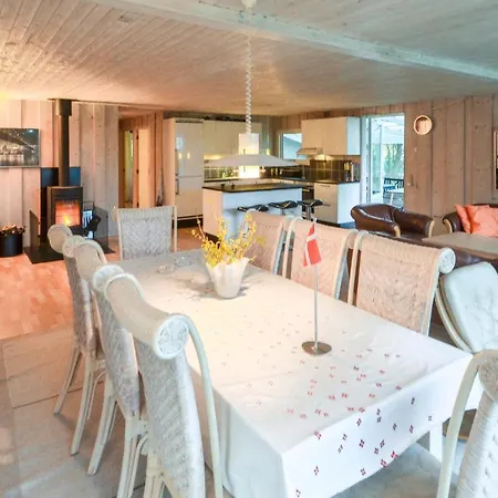 3 Bedroom Lovely In