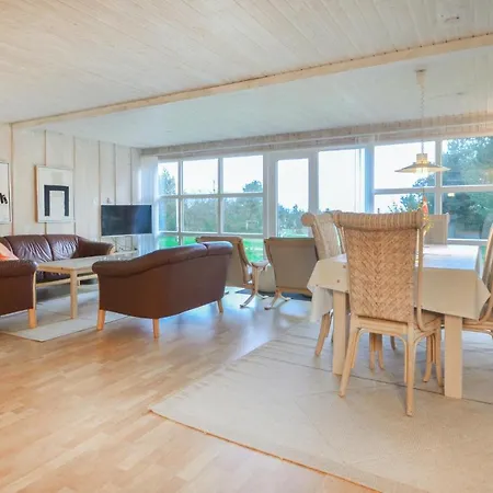 3 Bedroom Lovely In *