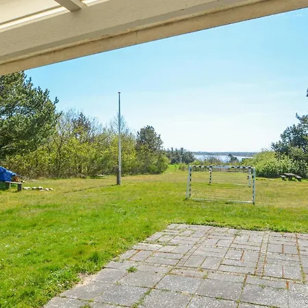 3 Bedroom Lovely In * Spottrup