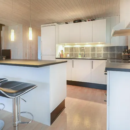 3 Bedroom Lovely In